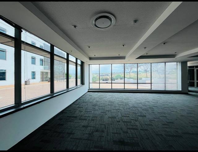 5,000M² OFFICE TO LET IN WATERFALL